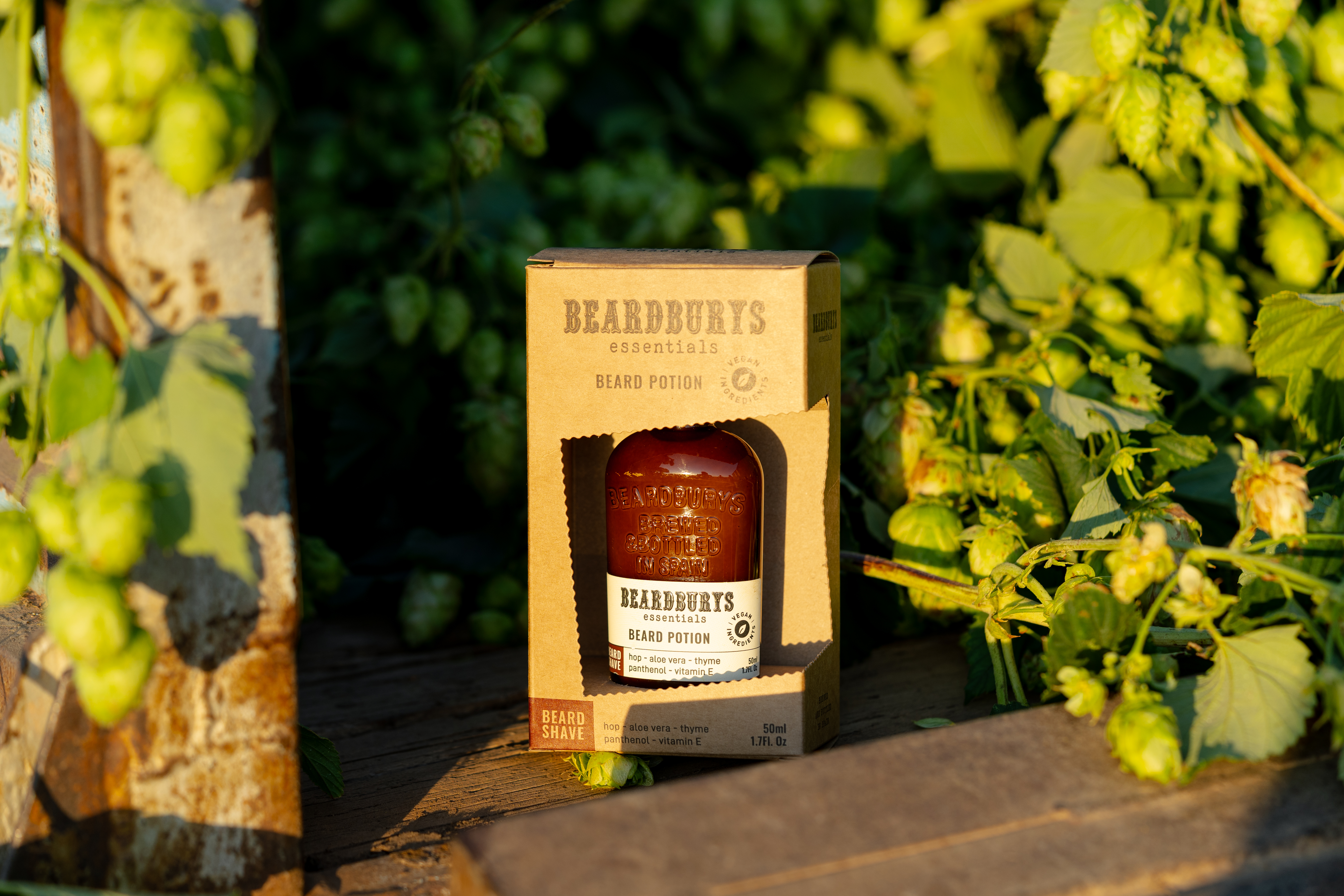 Beardburys Essentials Szakállápoló komlóültetvényen